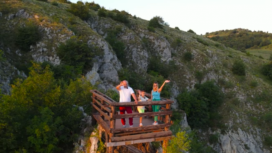 "LEPŠE OD PARIZA" predstavlja "Raj na Uvcu"