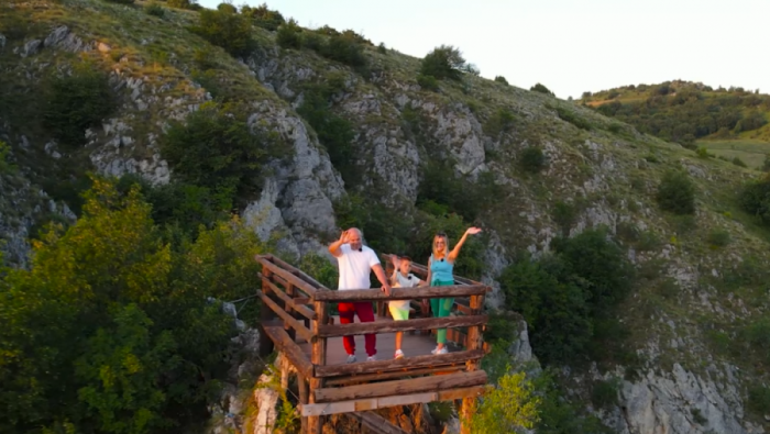 "LEPŠE OD PARIZA" predstavlja "Raj na Uvcu"