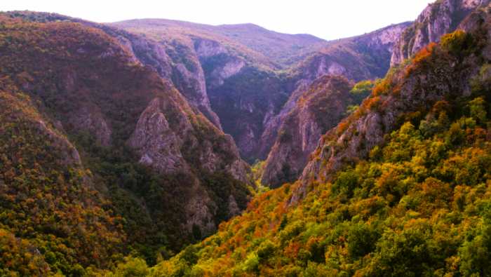 LAZAREV KANJON I LAZAREVA PEĆINA -prirodna blaga istočne Srbije