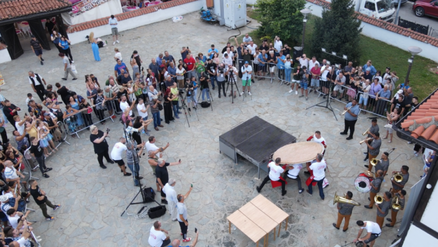 KO NEMA MERAK NA JEDENJE, NEMOJ OVO NI DA ČITA! Leskovačka roštiljijada počinje 25. avgusta