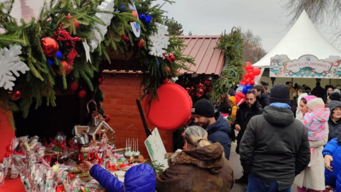 POČINJE NOVOBEOGRADSKA BAJKA: Bogat novogodišnji program za decu u Bloku 45 od 20. do 28. decembra