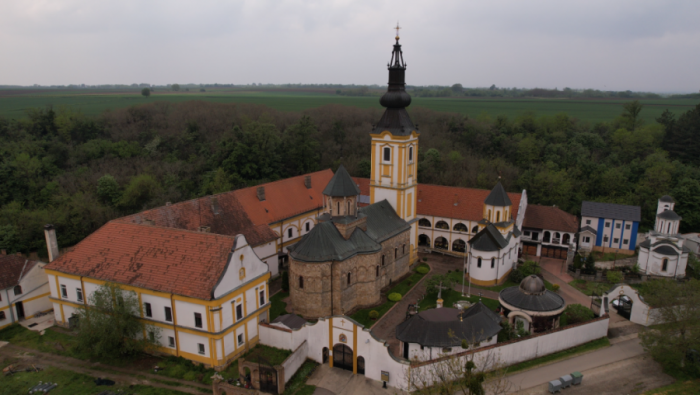 PUTOKAZ u manastiru Privina glava
