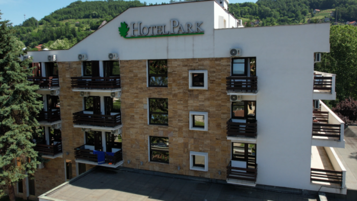 PRIČE IZ LOBIJA u ivanjičkom hotelu "Park"