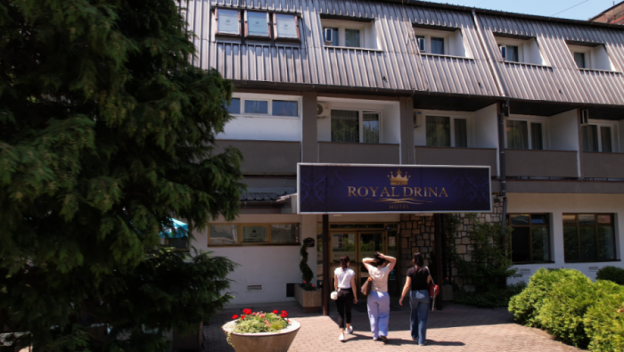 PREDSTAVLJAMO VAM HOTEL "ROYAL DRINA" u novoj epizodi serijala "Priče iz lobija"