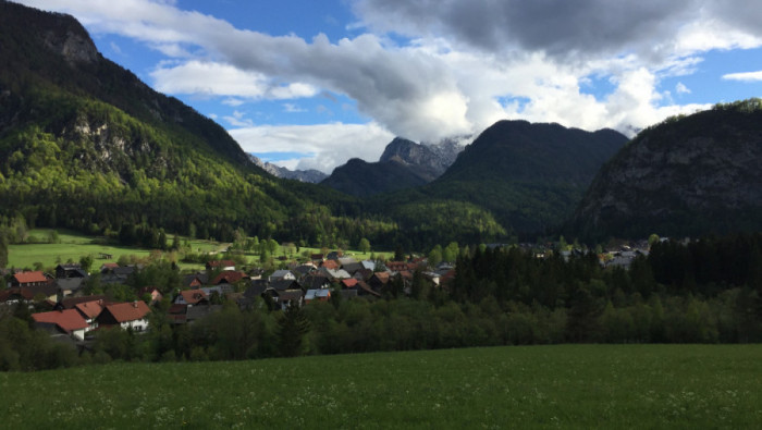 SLOVENIJA - mesto gde se zelena prostranstva ulivaju u kamenite vrhove