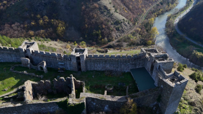 PRVOMAJSKI FESTIVAL U PODNOŽJU TVRĐAVE MAGLIČ od 30. aprila do 2. maja