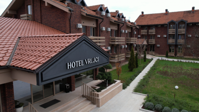 HOTEL VRUJCI u serijalu "Priče iz lobija"