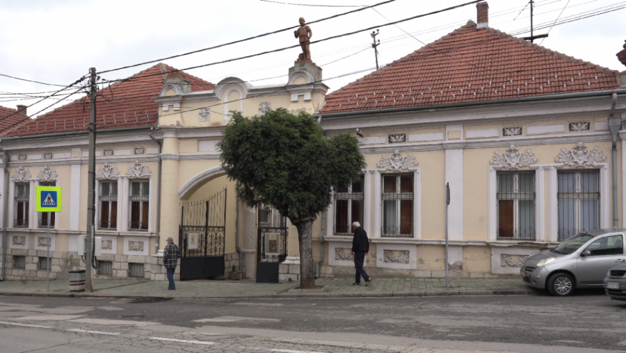 ZAVIČAJNI MUZEJ U KNJAŽEVCU ČUVA ZBIRKE IZUZETNE VREDNOSTI: Dvopređne čarape kao stalni deo postavke