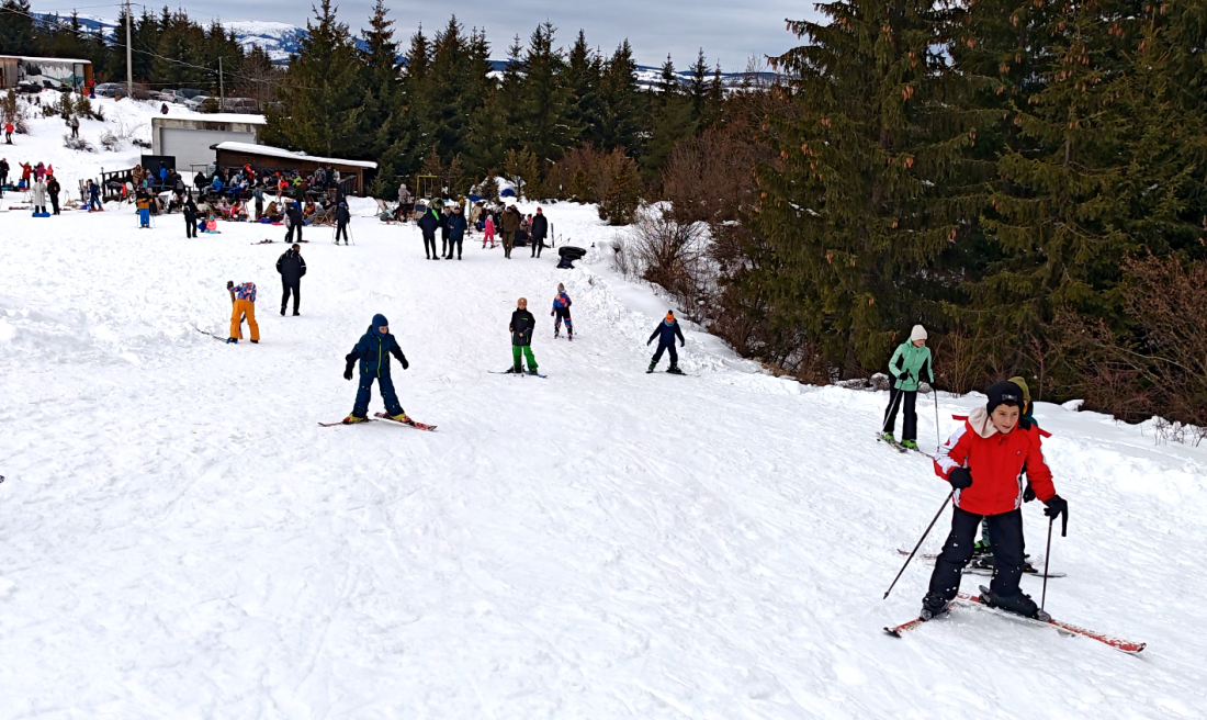 Ski-centar Žari kod Sjenice privlači skijaše i porodice iz cijelog regiona