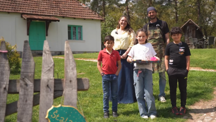 ŠTALA LA LA u serijalu "Lepše od Pariza"