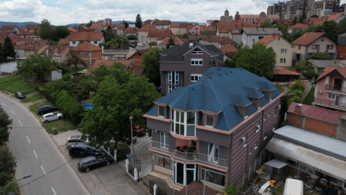 PRIČE IZ LOBIJA: Hotel "Lama" u Kragujevcu i bajkovito etno-selo Lužnice