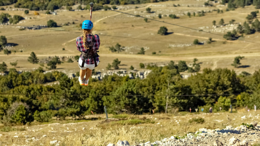 NAJDUŽI ZIP-LAJN U SRBIJI DONOSI JOŠ VEĆU DOZU ADRENALINA: Postavljena povratna sajla za još 800 metara spusta