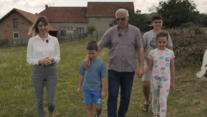 SRBIJA RADI, SRBIJA SE GRADI - "Zasadi borovnice i riblji restoran, porodica Dragojević, Petrovac na Mlavi - drugi deo"