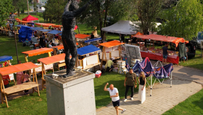SRPSKI ROKI BALBOA I ELEGANTNO POPUNJENI TARZAN u BT reportaži sa Pile festa u Žitištu