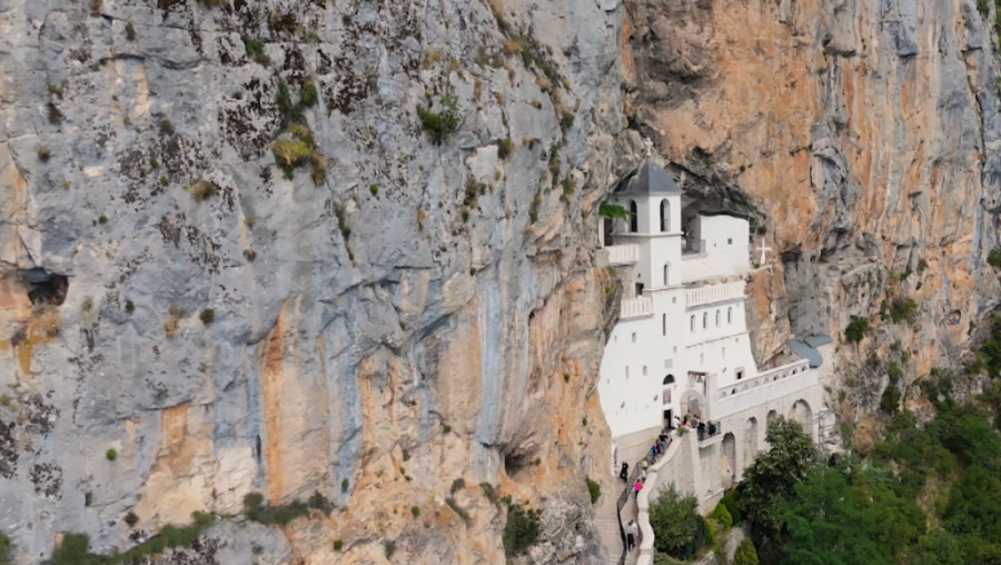 MANASTIR OSTROG u serijalu "Putokaz"
