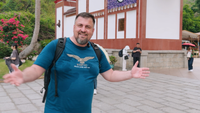 KULTURISTA NA HAJNANU: Budistički hramovi